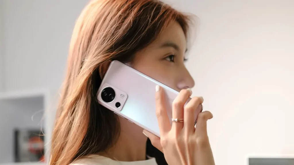 Tại sao cần bảo vệ màn hình điện thoại?