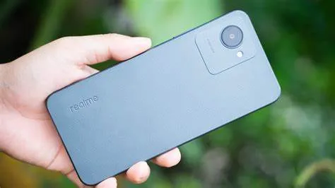 Tại sao người lớn tuổi cần điện thoại riêng biệt?