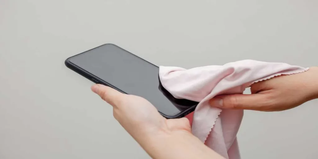 mẹo bảo vệ màn hình điện thoại